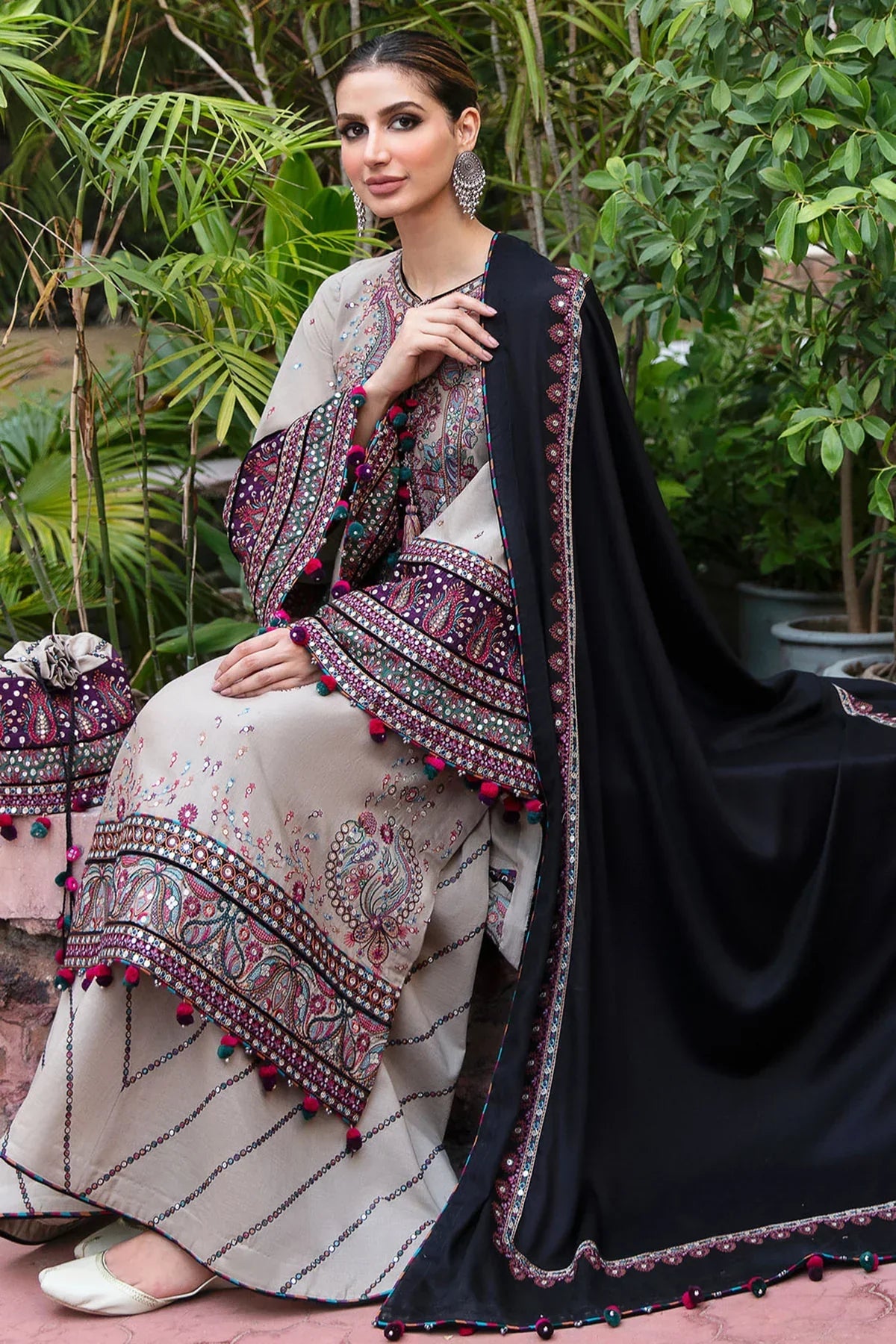Embroidered Lawn 3 Piece Unstitched Shirt With Cotton Net Viscose Embroidered Dupatta-5122