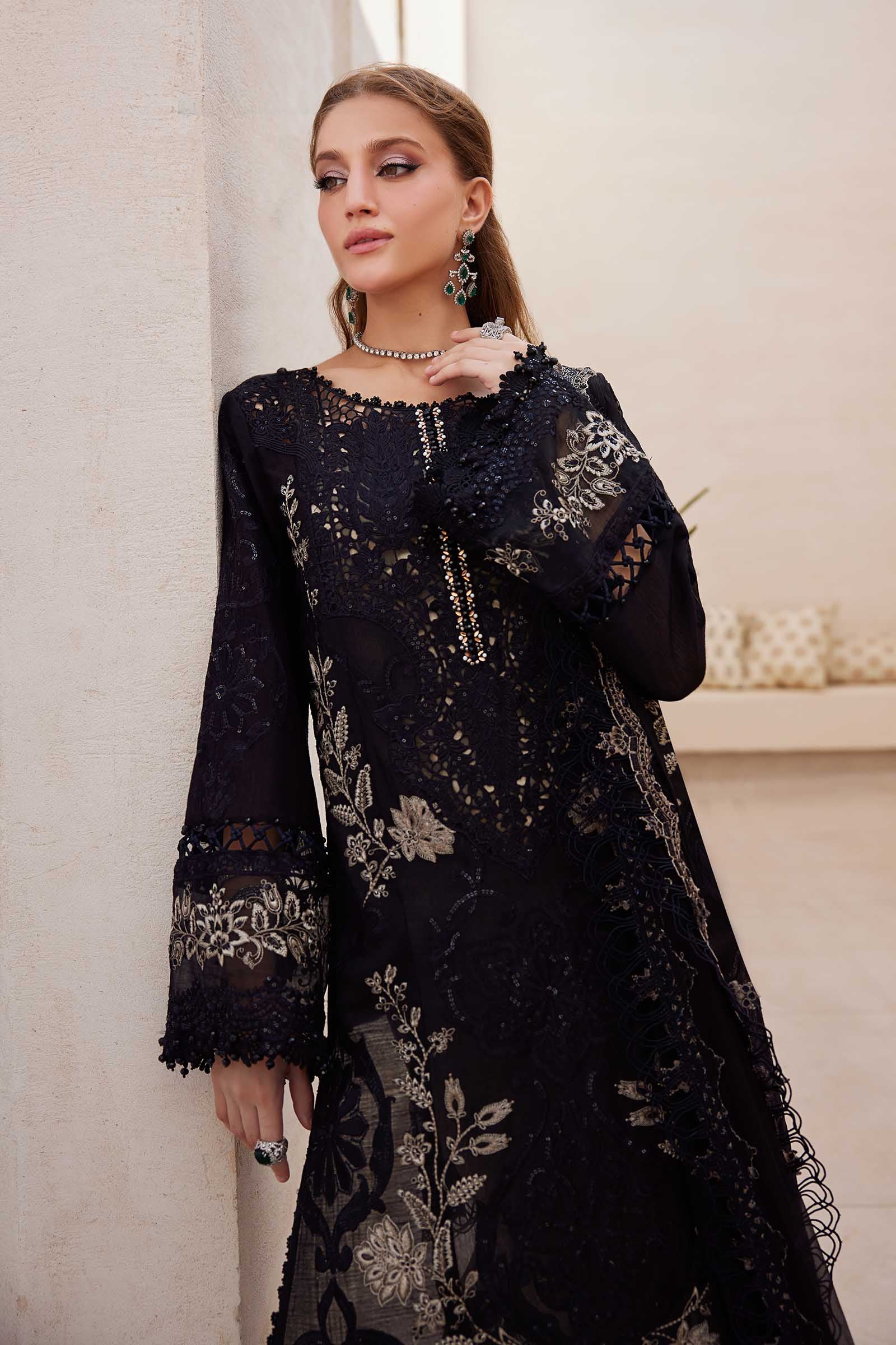 Embroidered Lawn 3 Piece Unstitched Shirt With Khadi Net Embroidered Dupatta-5314