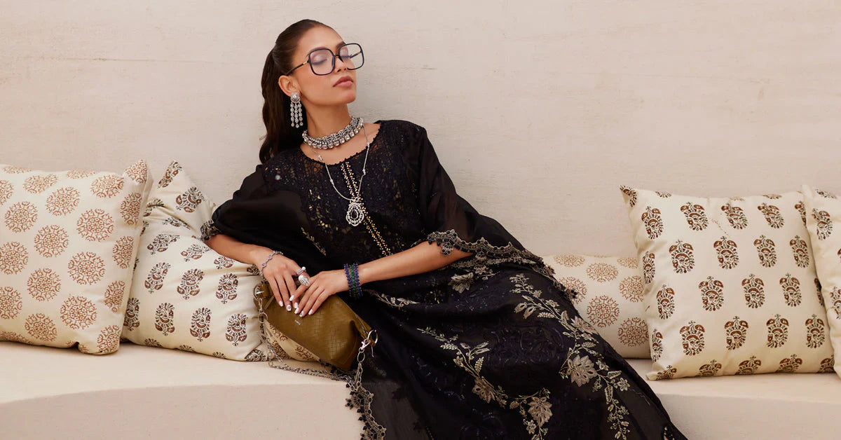 Embroidered Lawn 3 Piece Unstitched Shirt With Khadi Net Embroidered Dupatta-5314