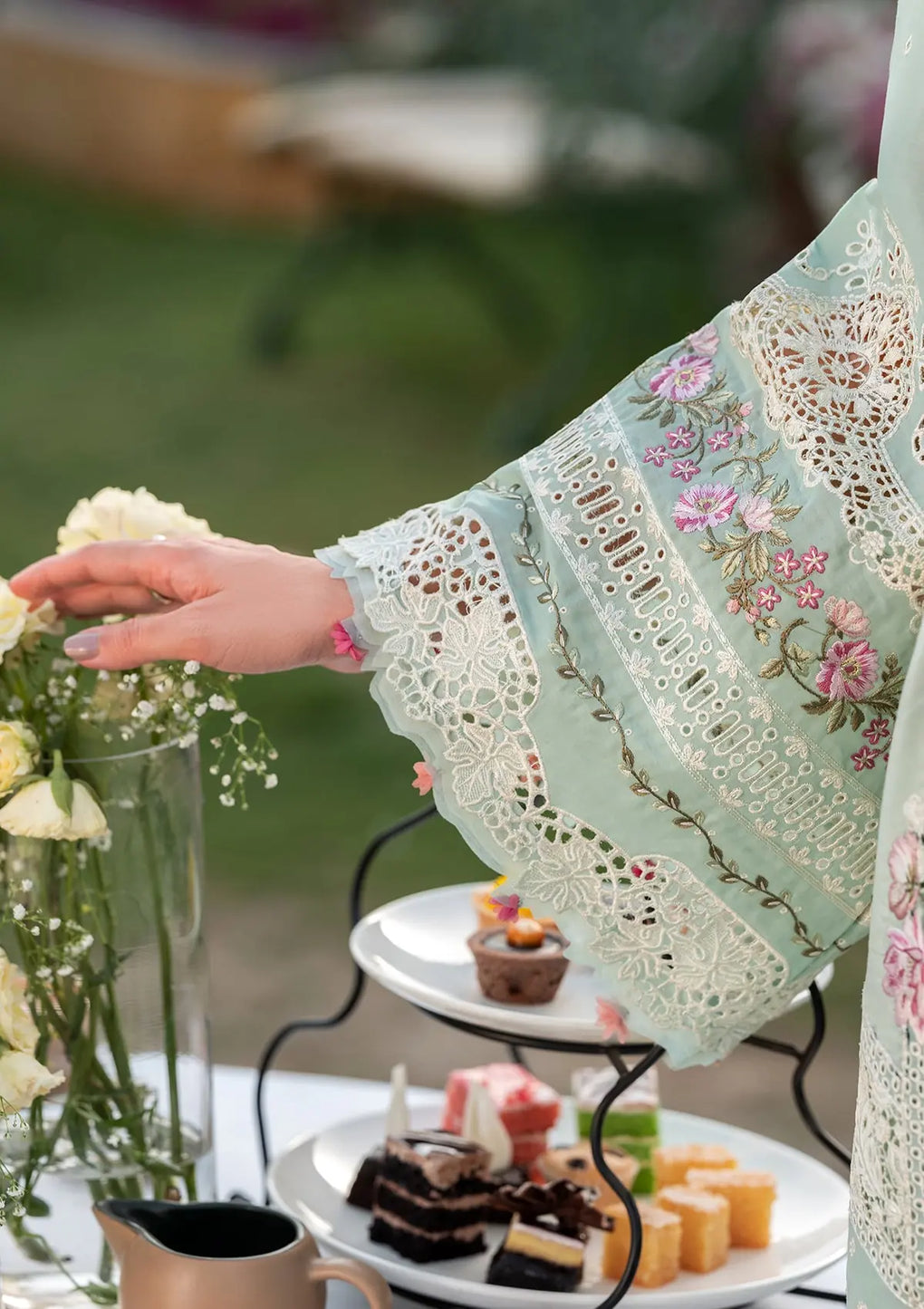 Embroidered Lawn 3 Piece Unstitched Shirt With Khadi Net Embroidered Dupatta-5317