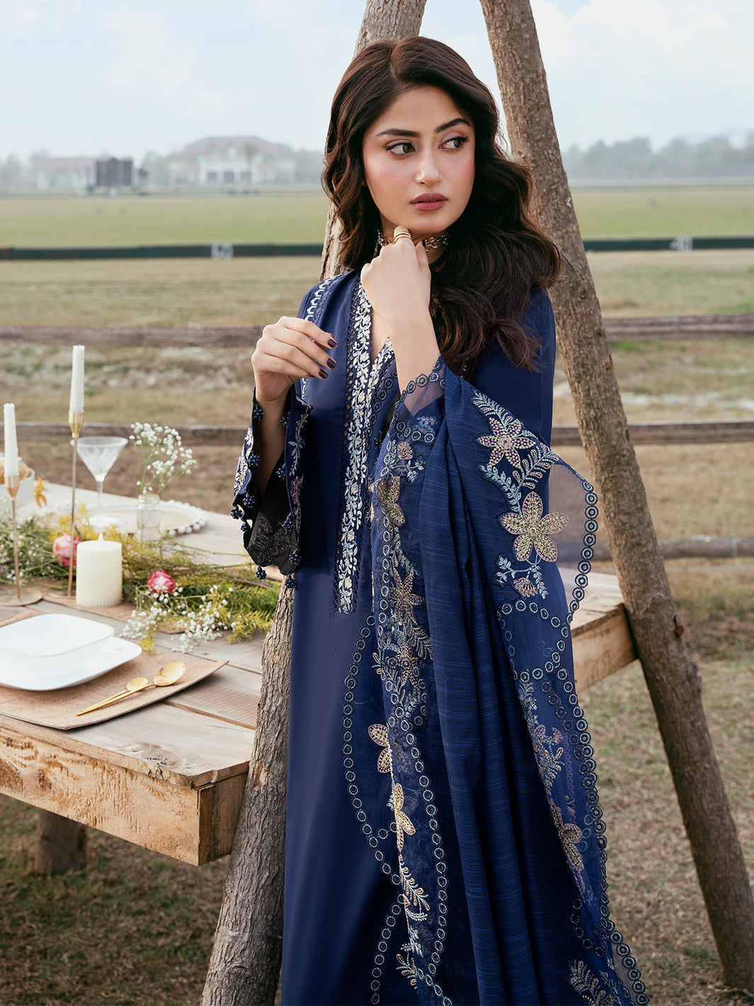 Embroidered Lawn 3 Piece Unstitched With Organza Embroidered Dupatta-5270