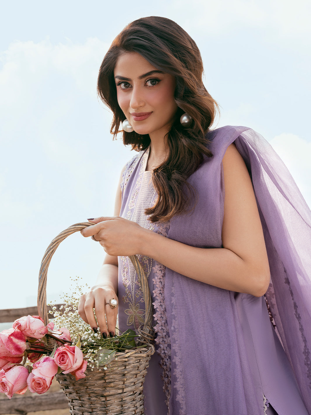 Embroidered Lawn 3 Piece Unstitched Shirt With Khadi Net Embroidered Dupatta-5285