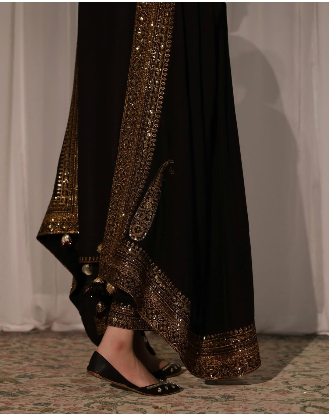 Embroidered Lawn 3 Piece Unstitched Shirt with Organza Sequins Embroidered Dupatta- 5135